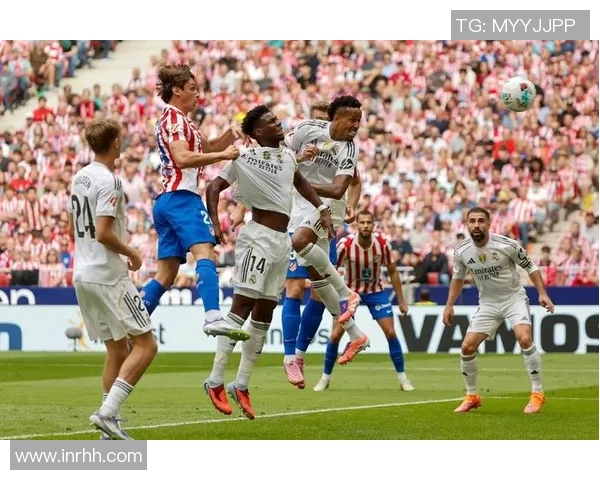 足球赛事中的VAR判罚争议回顾与分析揭示裁判决策背后的复杂性