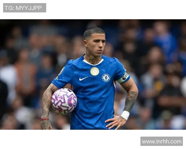 英超焦点战切尔西迎战布伦特福德期待精彩对决与激烈竞争