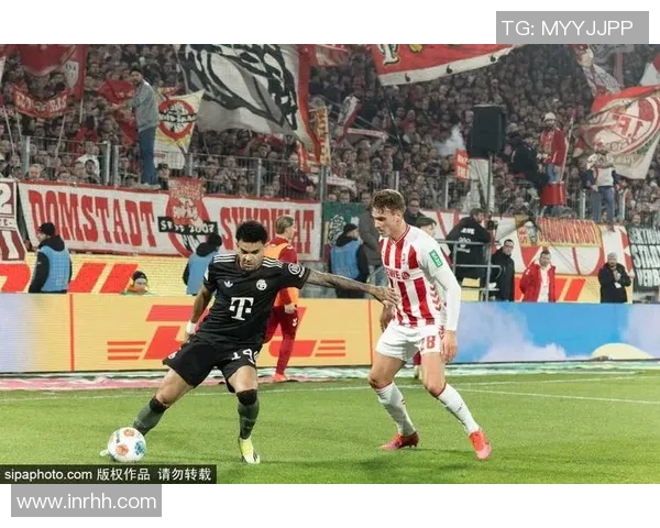 拜仁慕尼黑轻松击败不伦瑞克，豪取胜利